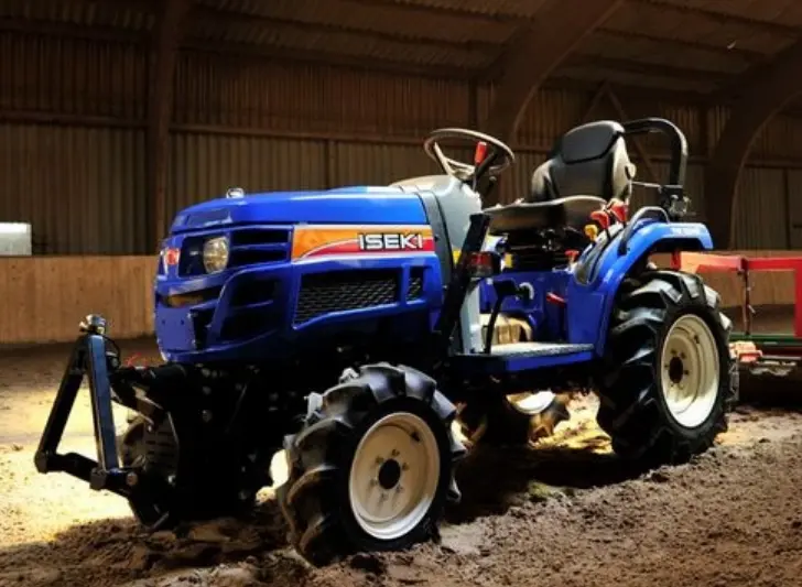 Iseki Allrad-Universalschlepper TM 3217 AL Grundmaschine ohne Bereifung