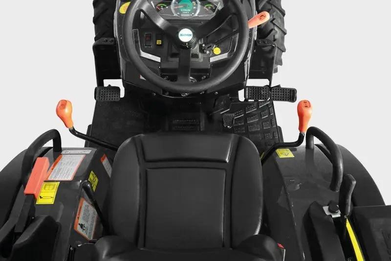 Solis Kompakttraktor 26 Panther in Schwarz mit Seitenschaltung Grundmaschine ohne Bereifung