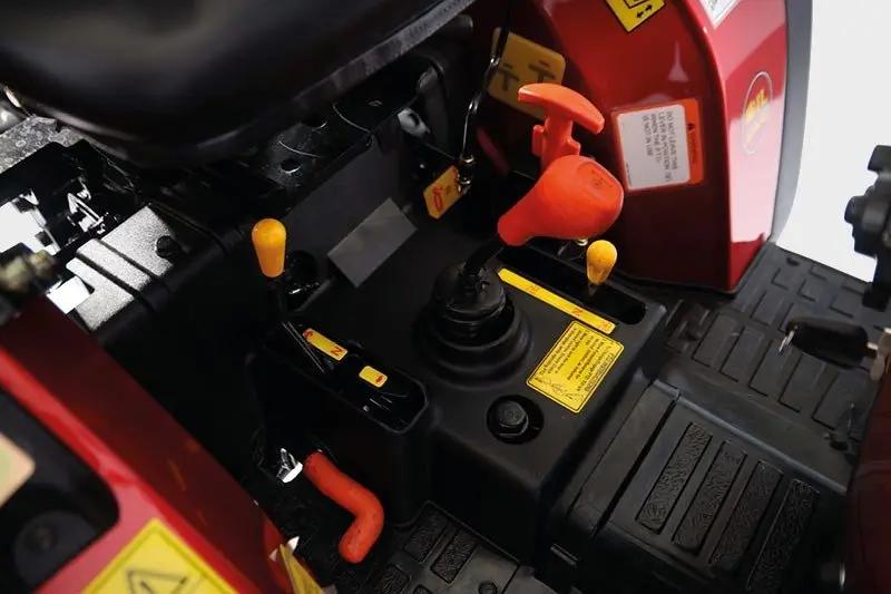 Solis Kompakttraktor 26 Tiger Rot-Metallic Sondermodell Grundmaschine ohne Bereifung