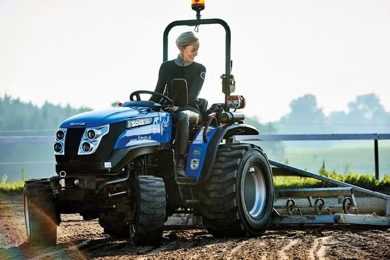 Solis Kompakttraktor 26 mit Seitenschaltung Grundmaschine ohne Bereifung